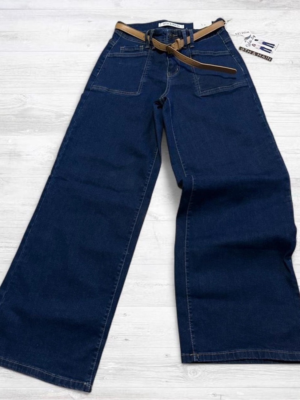 High-Rise Wide Leg Jeans in Dark Blue - Unbranded